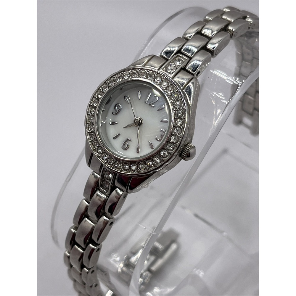 Women's Mother of Pearl Dial Quartz Watch‎ Crystal Bezel 7.5" Band- New Battery - Picture 3 of 9